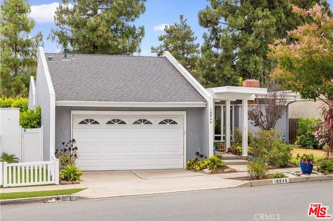 4 bed, 2.0 bath, 1774 sqft, $6,250 — Photo 1