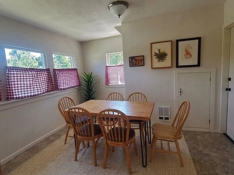 Virtually Staged Dining Room