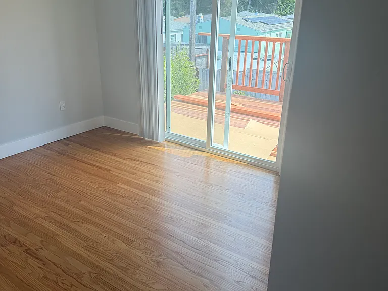 235 Crestmoor Cir — Photo 6