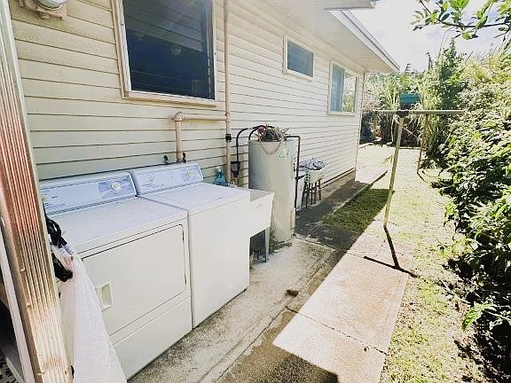 3rd image of 1661 Palolo Ave APT A