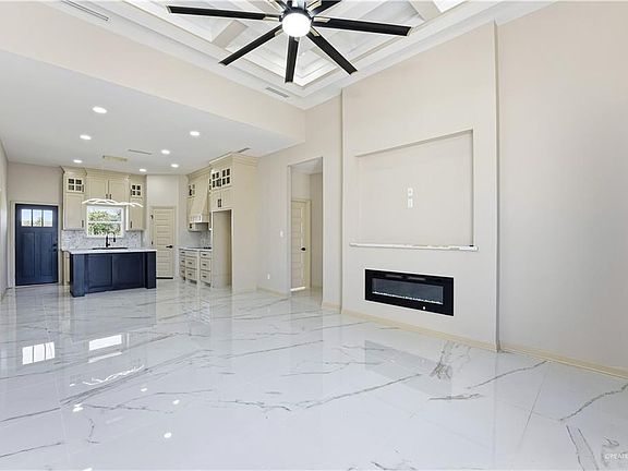 3rd image of 6015 Napa Ave
