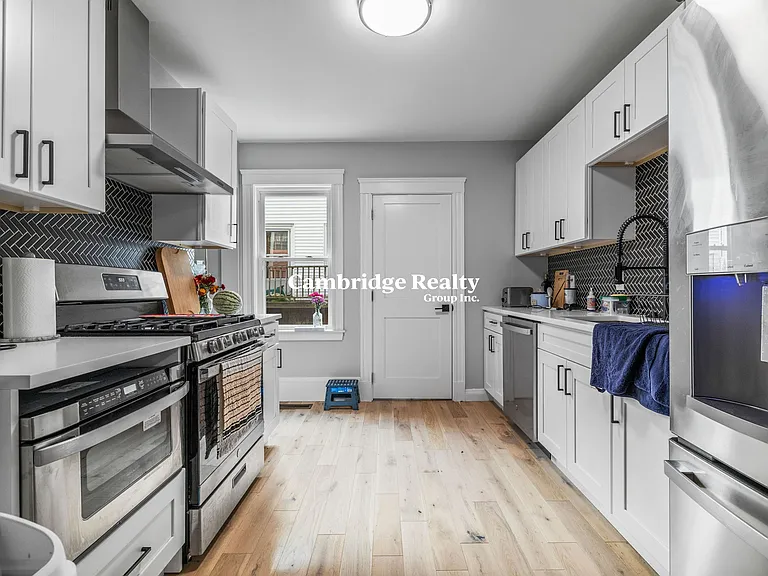 5 Dickson St #1T — Photo 1