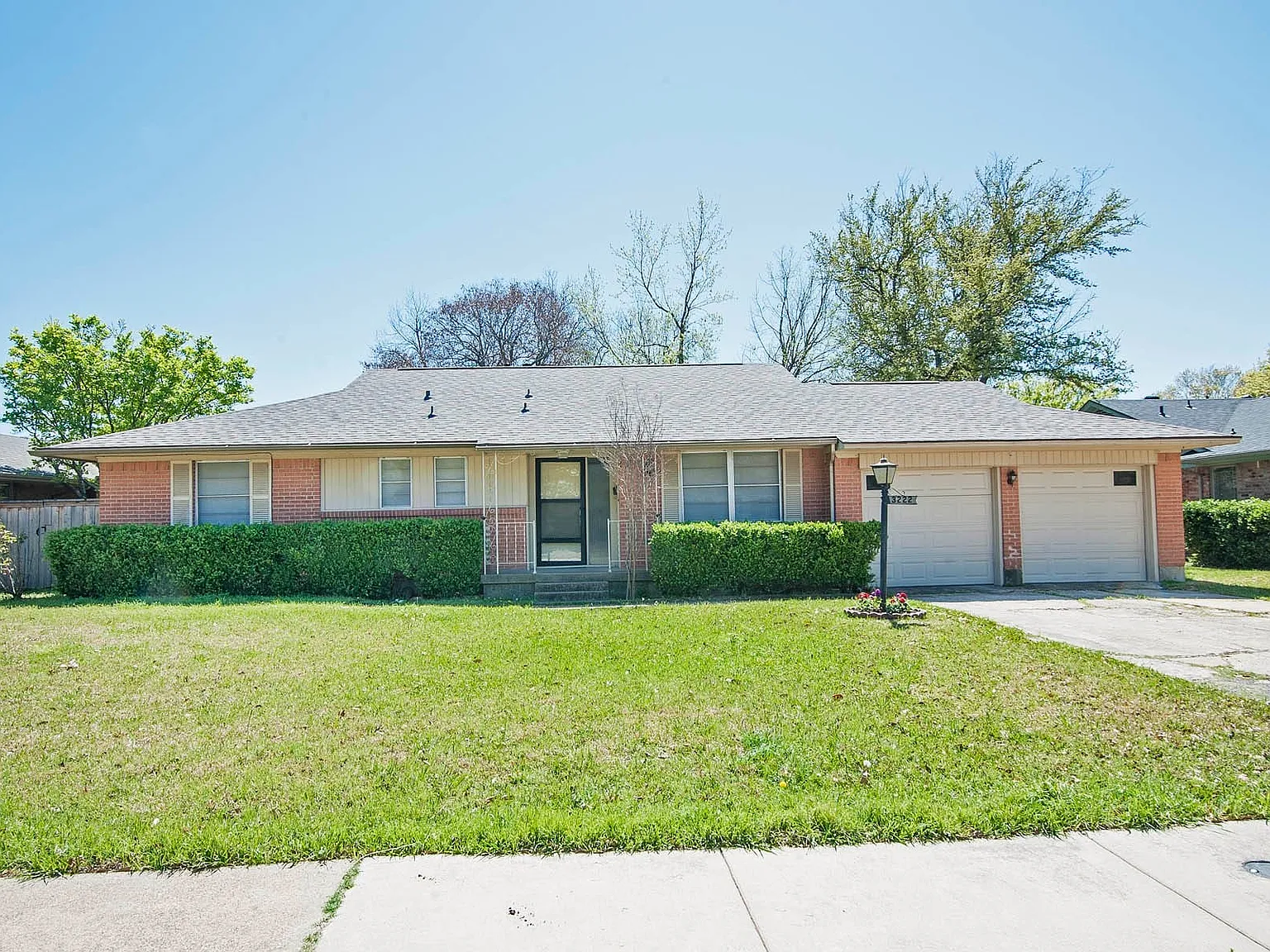 3 bed, 2.0 bath, 1500 sqft, $2,500 — Photo 1