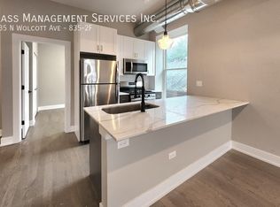 835 N Wolcott Ave #2F, Chicago, IL 60622