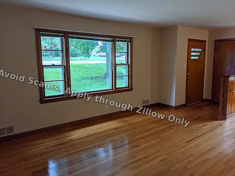 3533 Richards Blvd — Photo 4