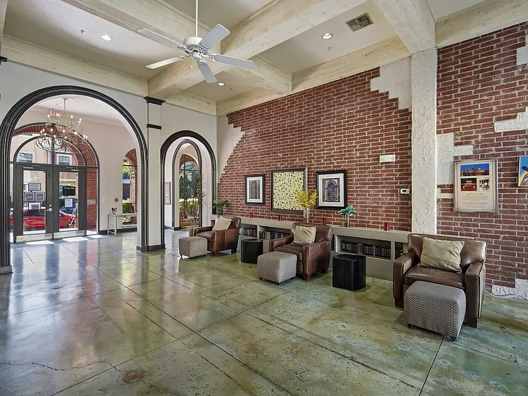 1810 E Palm Ave #1113 — Photo 23