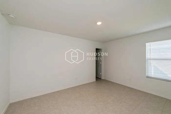 2983 Wallace Wells Ct — Photo 17