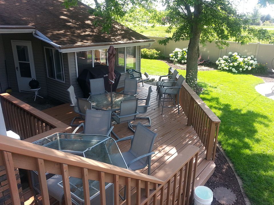 2nd image of 33 Oakwood Dr