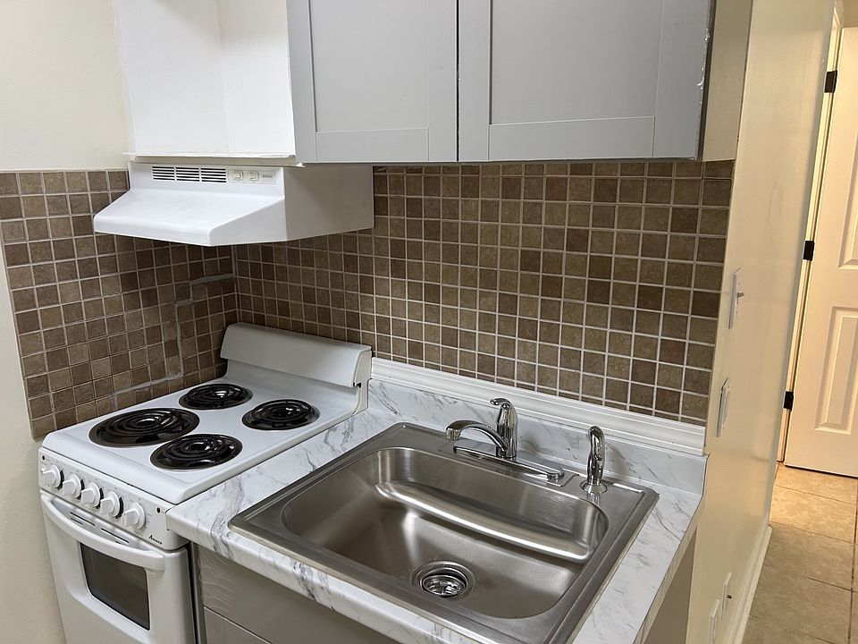 1st image of 2900 Player St #5