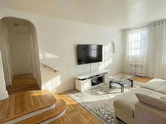 3rd image of 16 94th St APT 4F