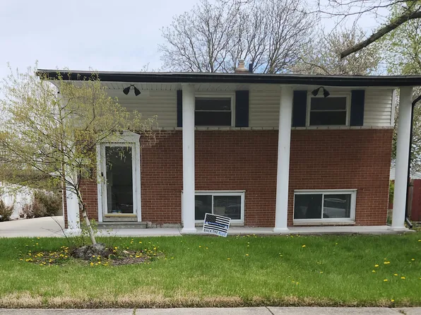 31709 E Ditner Dr, Rockwood, MI 48173