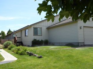 886 NE Hidden Valley Dr UNIT 2, Bend, OR 97701