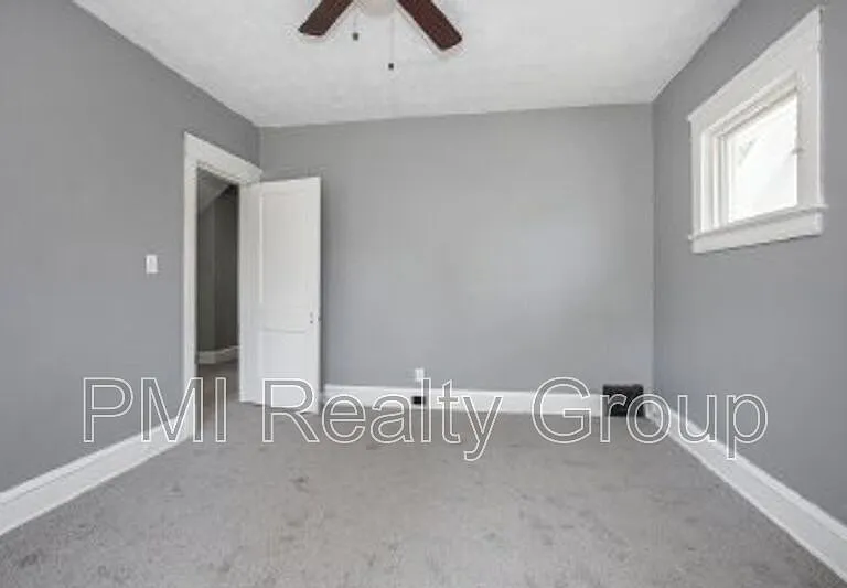 12203 Castlewood Ave — Photo 22