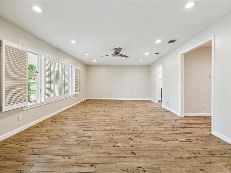 5118 Indigo St — Photo 4