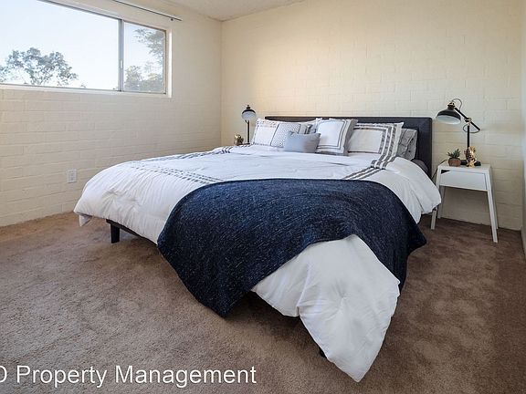 5th image of 1757 N Orange Dr #502F