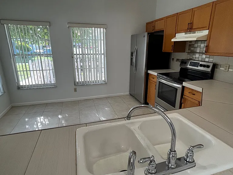 10136 Boynton Place Cir — Photo 10