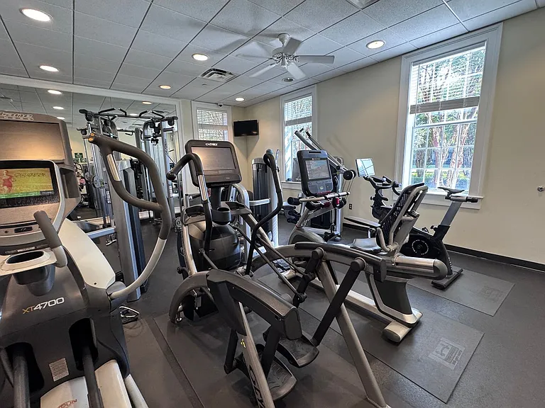 4249 Corrine Dr #104 — Photo 55