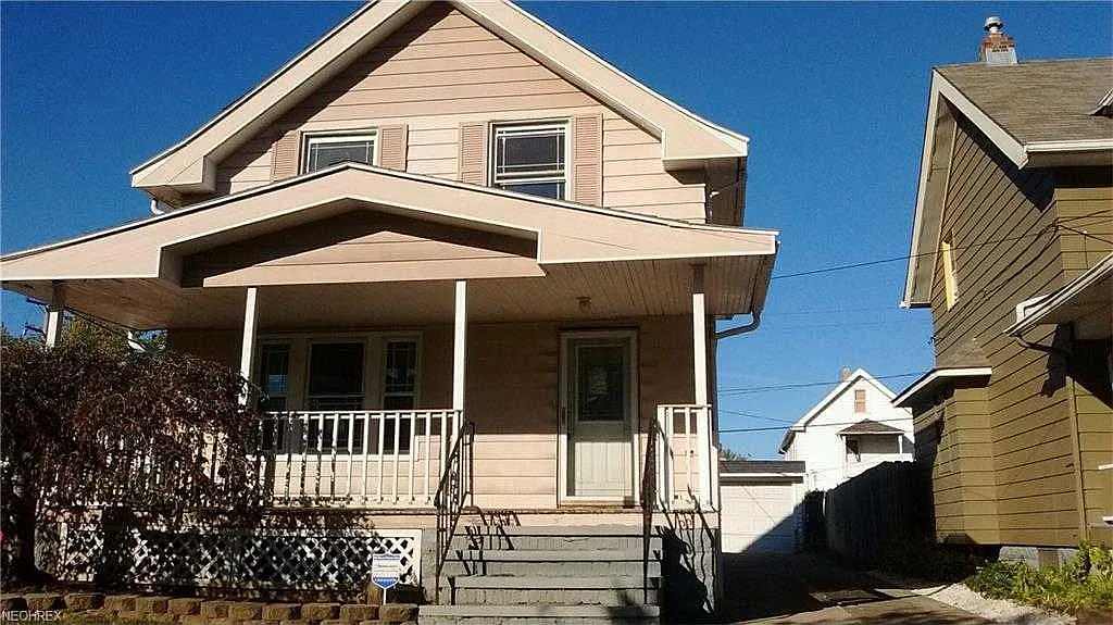 2072 W 103rd St photo 1