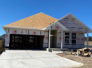 215 Winston Dr., Fredericksburg, TX 78624