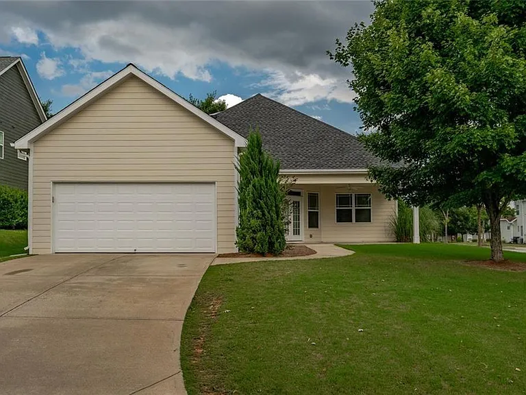 210 Harmony Lake Dr — Photo 31