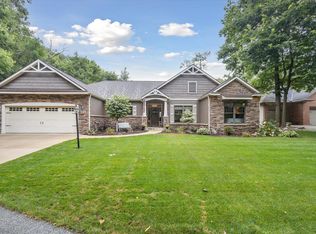 1225 River Bluff Trl, Mishawaka, IN 46545