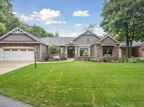 1225 River Bluff Trl, Mishawaka, IN 46545
