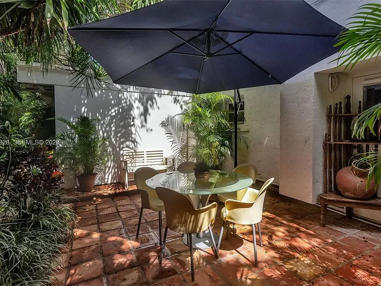 5845 SW 88th St — Photo 25