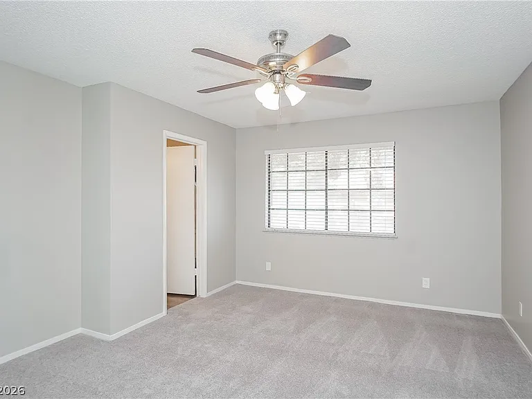 378 Tierra St — Photo 9