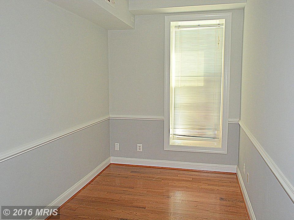 2nd image of 438 Main St Floor 1