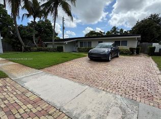 2003 N 46th Ave, Hollywood, FL 33021