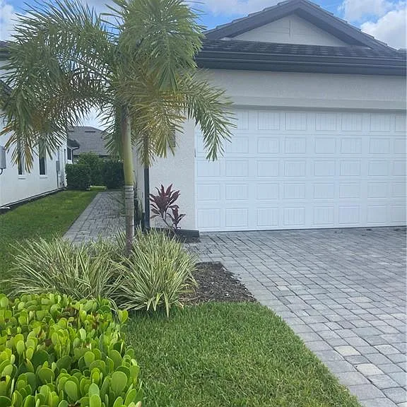 14866 Loggerhead Dr — Photo 2