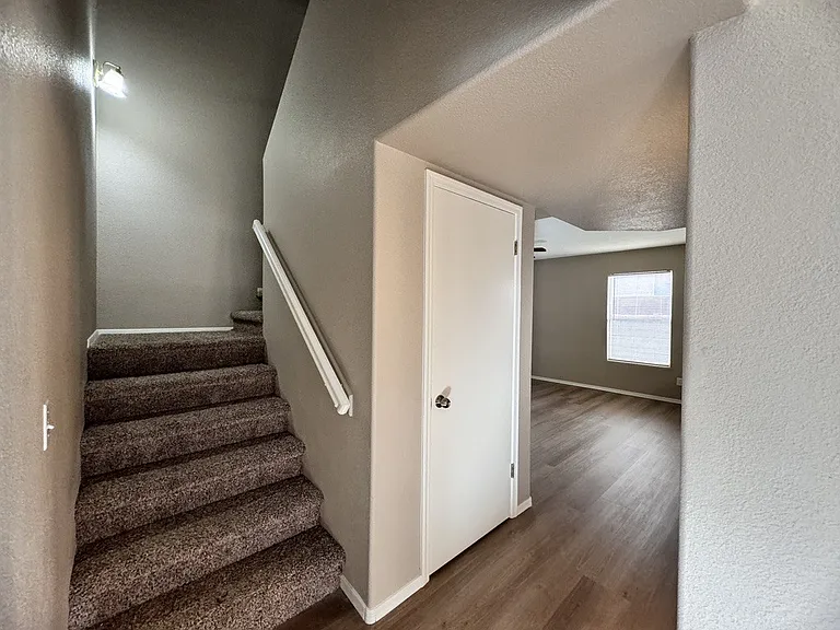 10453 N 76th Dr — Photo 31
