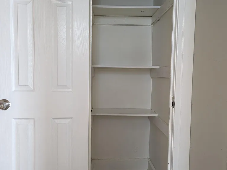 460 Delaware Ave #1 — Photo 5