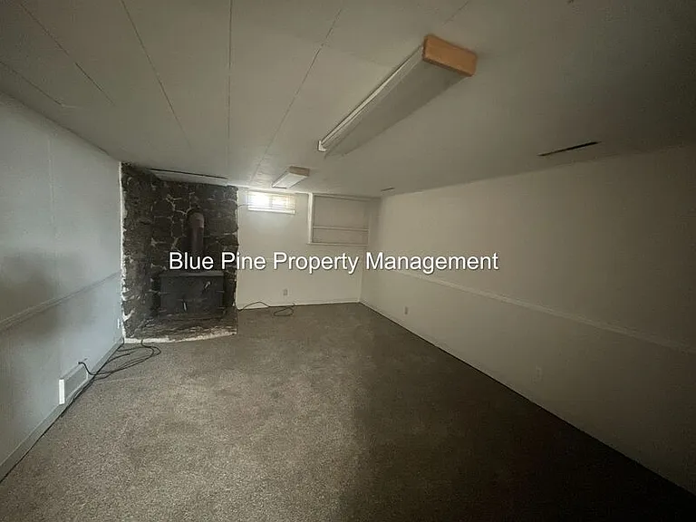960 Homer Ave — Photo 11