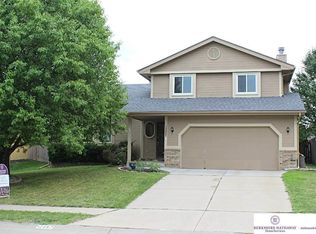 12957 Lark St, Omaha, NE 68164