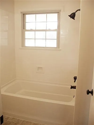 606 Nottingham Way — Photo 5