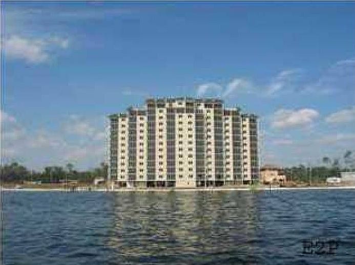 Snug Harbour