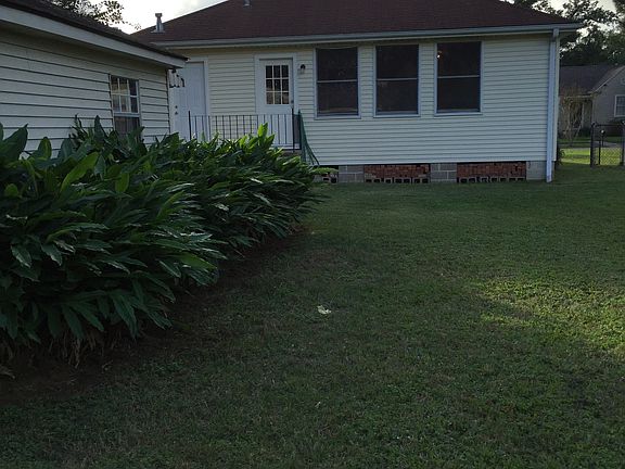 2nd image of 5835 Gen Diaz St