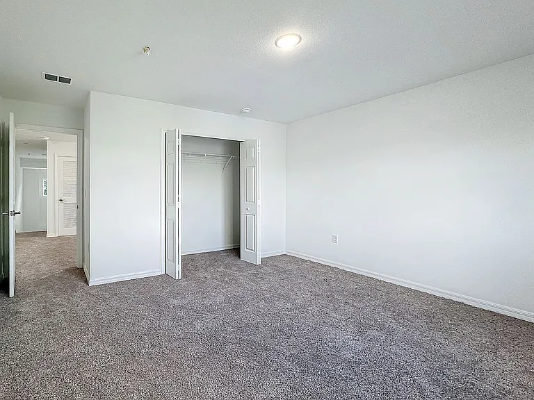 1748 Barton Towne Cir — Photo 30