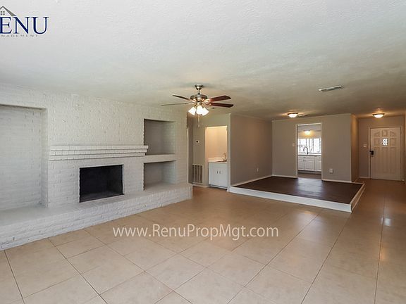 2nd image of 2811 E Birchdale Dr