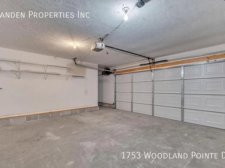 1753 Woodland Pointe Dr — Photo 34