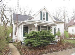 305 S McLean St, Bloomington, IL 61701