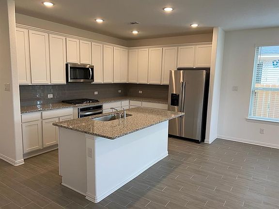 5th image of 7923 Chukka Dr