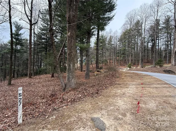 S 27 Hollybrook Dr #27, Flat Rock, NC 28731