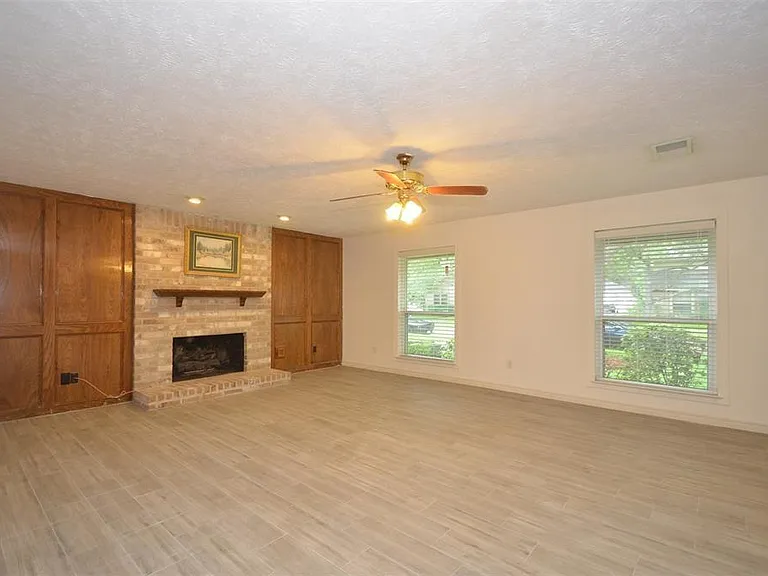 2822 River Birch Dr — Photo 6