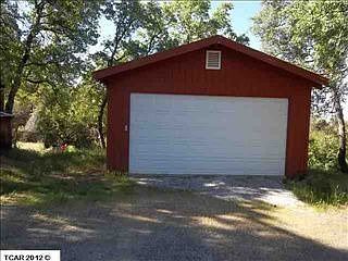 3rd image of 14954 Los Robles Ln