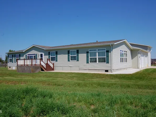11773 Highway 16, Sidney, MT 59270