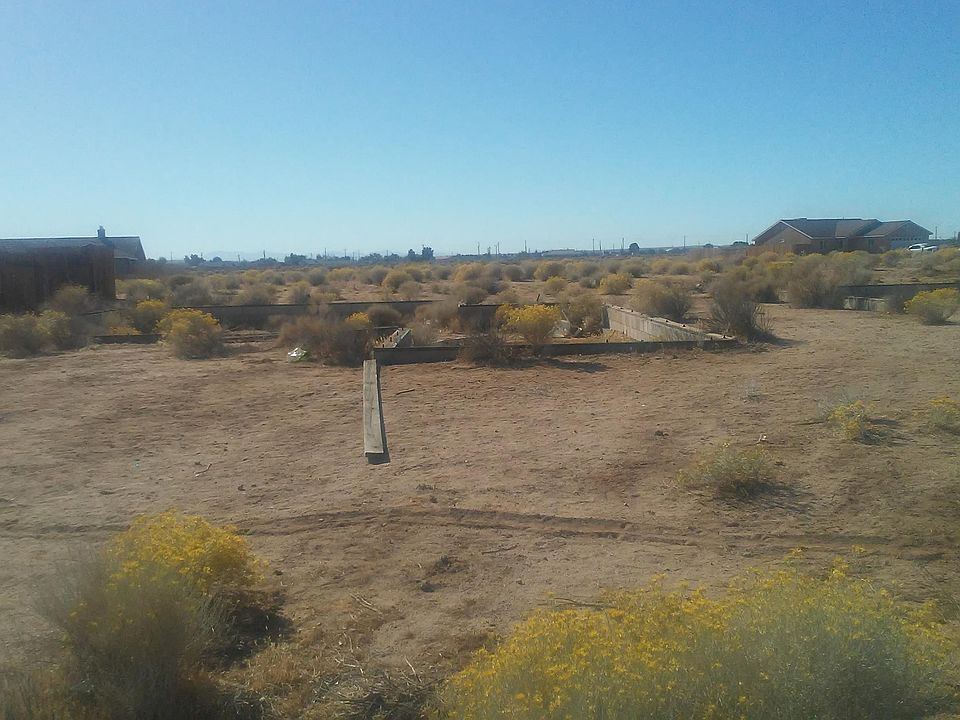 1st image of Charles Pl