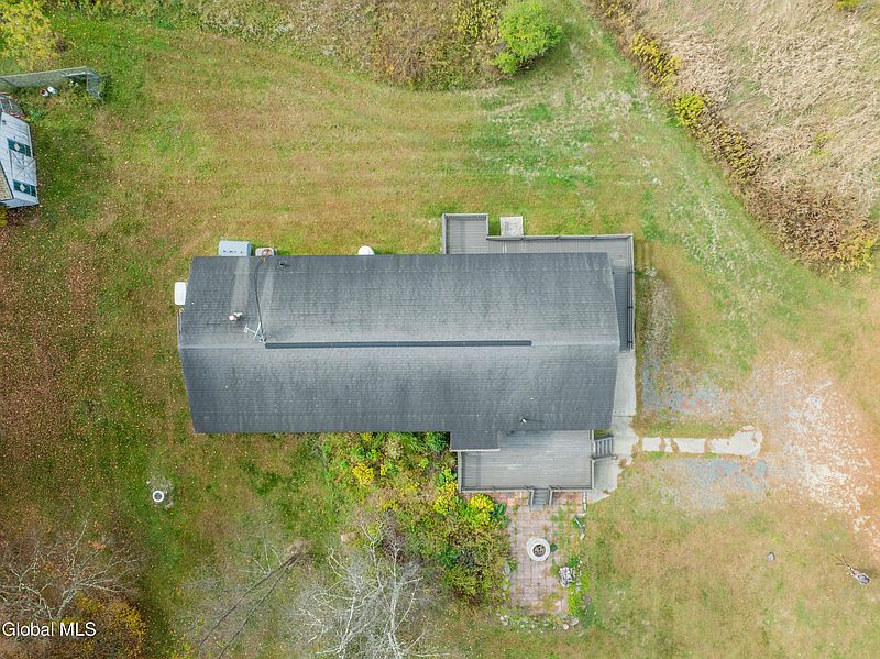 4th image of 667 Ash Grove Road