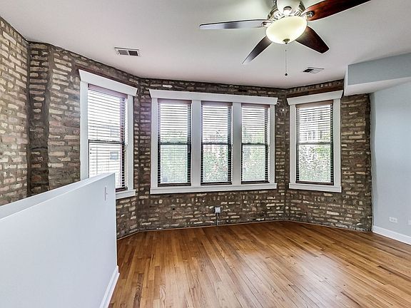 4th image of 3130 W Carmen Ave #1